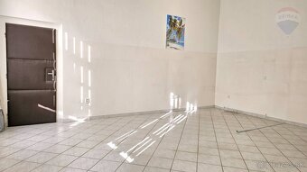 Prenájom 63 m2 komerčného priestoru “ambulancia“, ul. Farská - 4