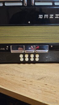 Heligonka Hohner overture V - 4