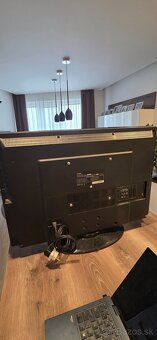 Toshiba Regza (32AV615DB) - 4