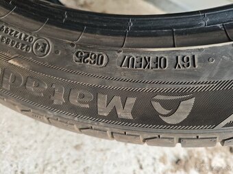 245/45 R19 letné - 4