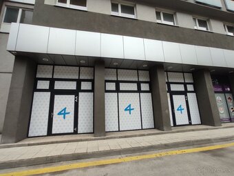 HOTEL BRATISLAVA - Obchodný priestor s vysokými stropmi, 2 v - 4