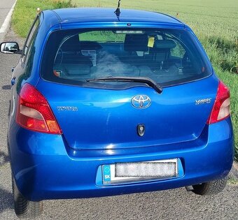 Predám Toyotu YARIS VVT-I, benzín, 1298cm3, 64 kW, KAT, 5-dv - 4
