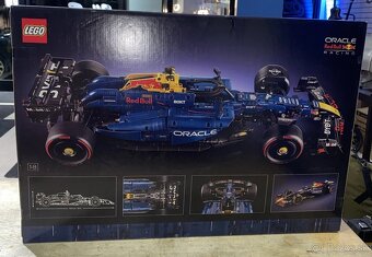 LEGO Technic 42206 Oracle Red Bull Racing RB20 F1 - 4