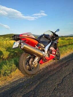 Aprilia rsv 1000 mille - 4