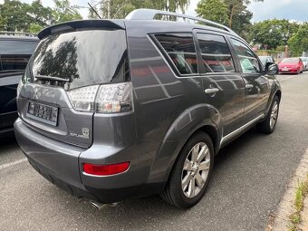 Mitsubishi Outlander 2.4 benzin 4x4 r.v 2008 7m xenon navi - 4
