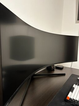 Samsung Odyssey NEO G9 49" - 4