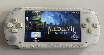 PSP 1000 White/Black + 64GB - 4
