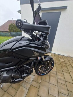 Honda nc 750 x dct 2016 nová STK nové gumy - 4