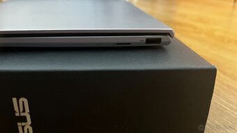 Asus Zenbook 14 - 4