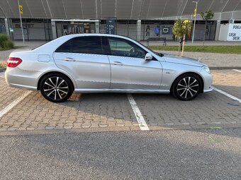 Mercedes E350 CDI 4-Matic - 4