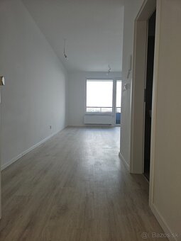 Na Predaj moderný 1-izbový Byt s Loggiou na Popradskej ulici - 4
