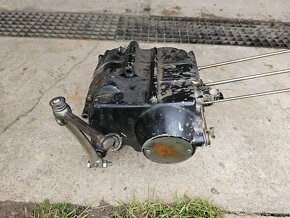 Motor pitbike 110ccm zo spodn.štartérom na náhradné diely. - 4