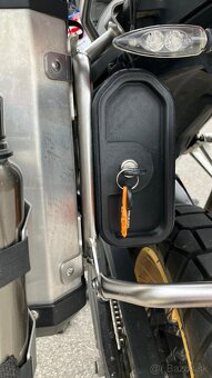 3D TLAČENÝ TOOLBOX pre BMW 850GS A (Nárazuvzdorná guma) - 4