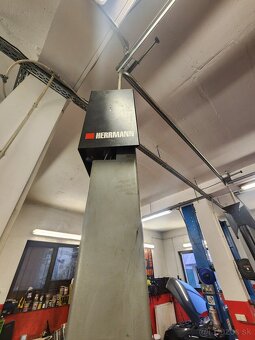 Predám dvojstlpovy zdvihak Herrmann - 4