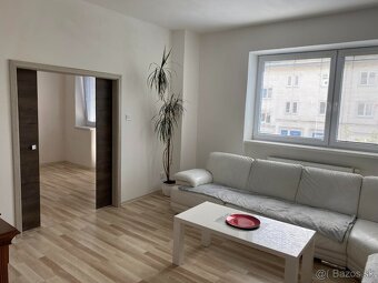 Predaj priestranný 3-izbový byt - 4