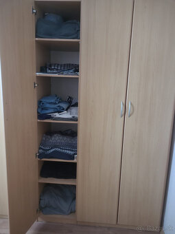 Veľká šatníková skriňa - 4