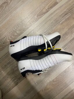 Cestné tretry DMT KR SL - 4