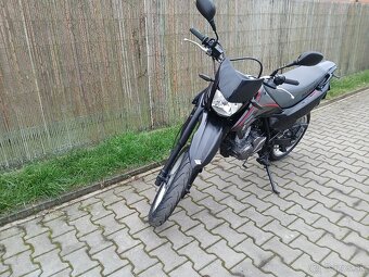 Suzuki DR 125 SM - 4