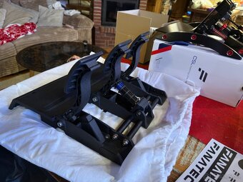 Fanatec CSL ELITE PEDALS V2 - 4