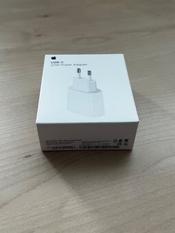 Apple Adapter 20W USB-C - 4