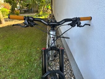 Bicykel UMF Freddy 1 Disc – celoodpružený freeride/dh - 4