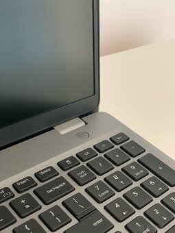 Dell Latitude 5510 notebook – 16GB RAM / 512GB SSD / Win 11 - 4