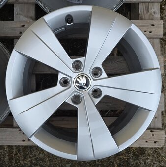 ORIGINÁL ŠKODA HLINÍKOVÉ DISKY 5x112 R17 - 4