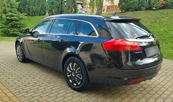 Opel Insignia SPORTS TOURER SW 2.0CDTi 118KW 4X4 M6 - 4