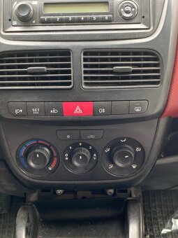 Rozpredám Fiat Doblo 1.6MJet 77kw 2013 198A3000 - 4