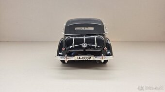 1:18 HORCH 930 V - 4
