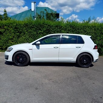 Volkswagen Golf 7 GTI 2.0 162kw - 4
