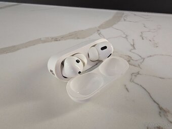 Apple  AirPods 2 Pro - 2 Generácia - 4