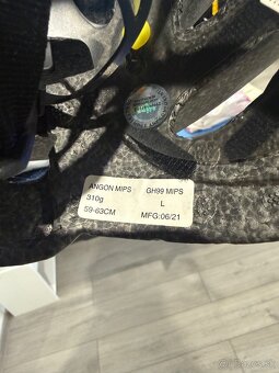 Cyklistická helma GIRO Angon s MiPs - 4