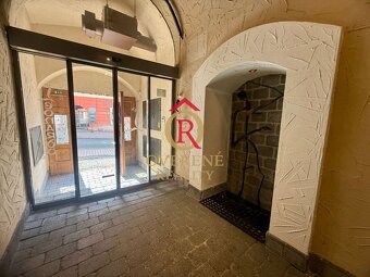 Meštiansky dom v centre Banskej Bystrice s kvalitnou rekonšt - 4