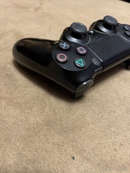 Dualshock - ovladac na Playstation 4 originál - 4