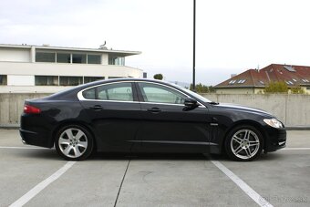 Jaguar F-Pace 2.0 I4 300k Prestige AWD AT8 - 4