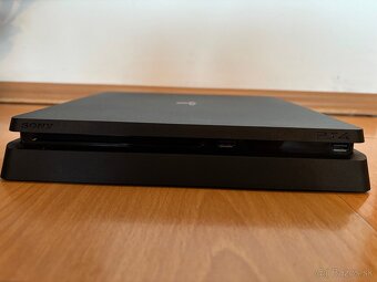 PlayStation 4 Slim 1TB - 4
