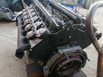 Motor tatra 111 - 4