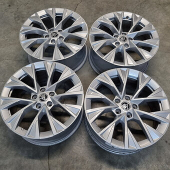 Hliníkové disky 5x112 R18 8J ET44 - 4