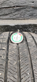 Vredestein 225/40 R18 celorocne - 4