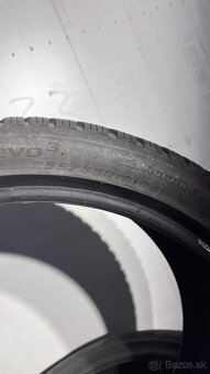 255/35r19 Hankook winter icept Evo 3 - 4