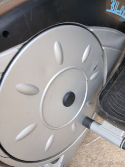 Elipticky trenažer - 4