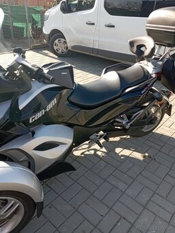 Can am spyder - 4