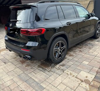 Mercedes GLB - 4