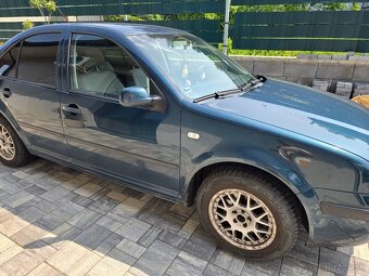 Volkwagen Bora 1,6 benzín 81kw - 4