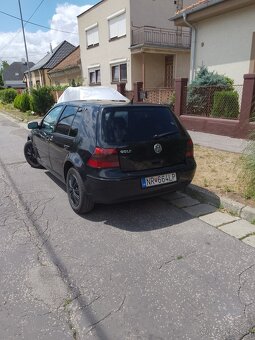 VW Golf 4 - 4