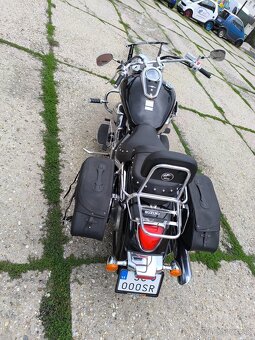 Suzuki Intruder 1800 - 4