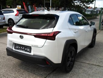 Lexus UX 250h Nové vozidlo 25 km,v záruke,alcantara,kamera,k - 4