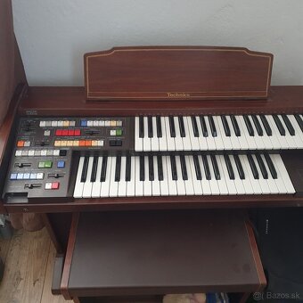 elektronic organ Technics - 4