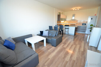 Pekný 2-izb. byt so šatníkom a vlastným kúrením. Nízke nákla - 4